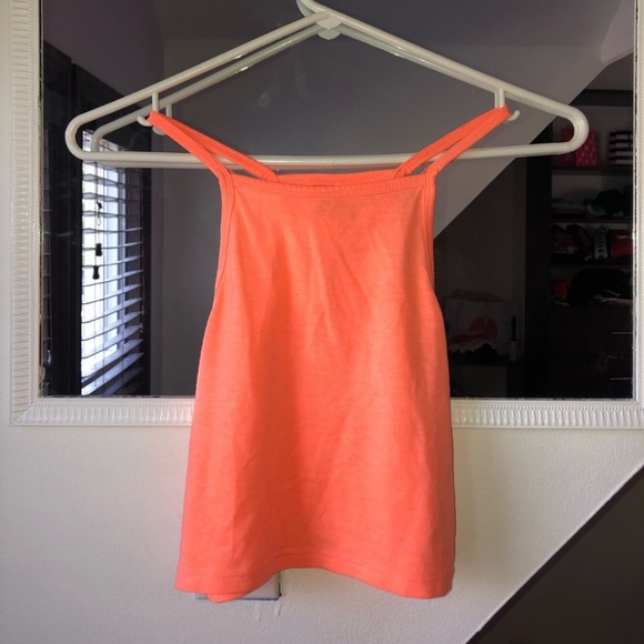 H&M divided Razorback crop top - Picture 2 of 4